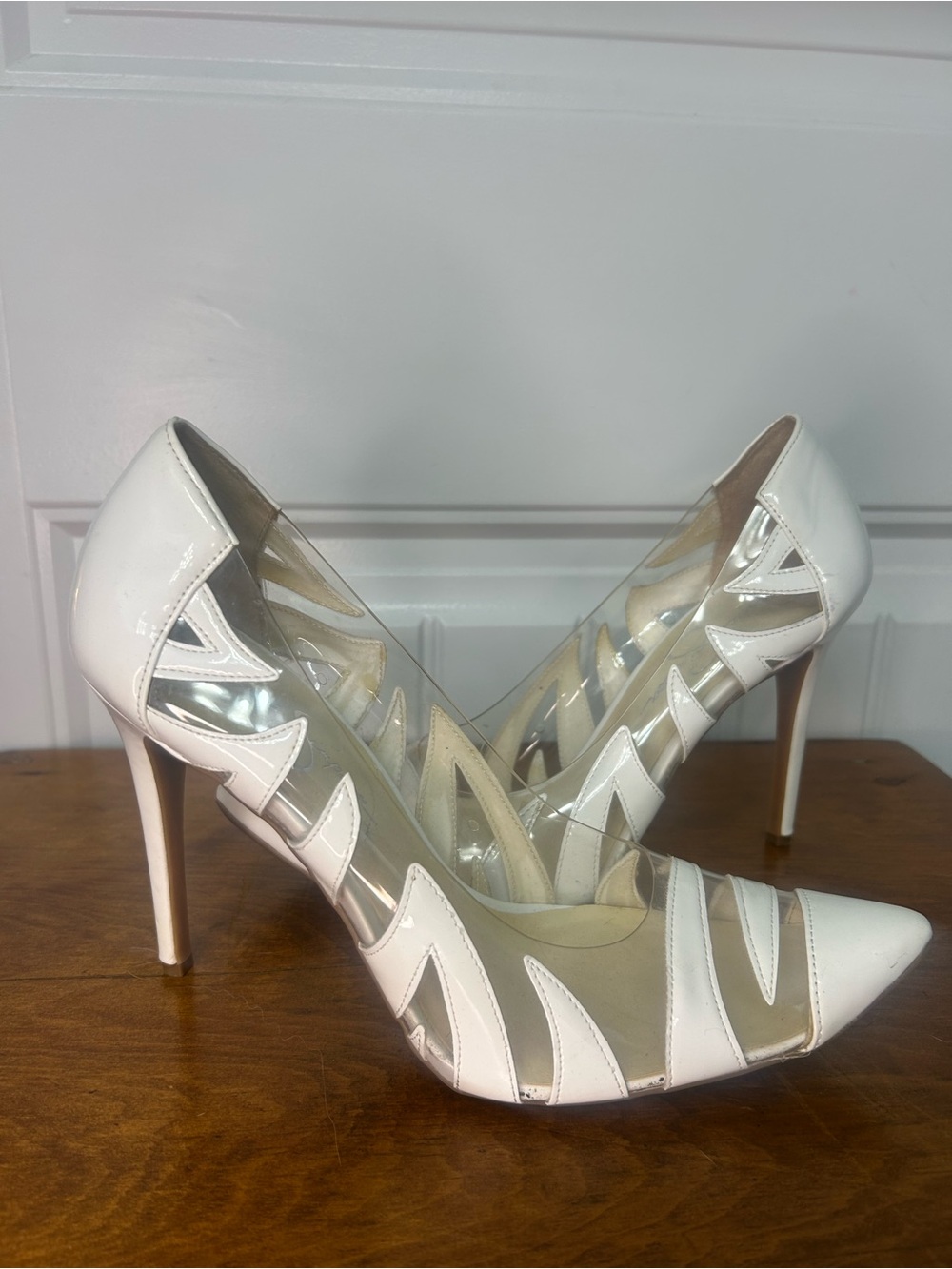 Jessica Simpson White Pointed-Toe Cutout Stiletto Pumps size 11